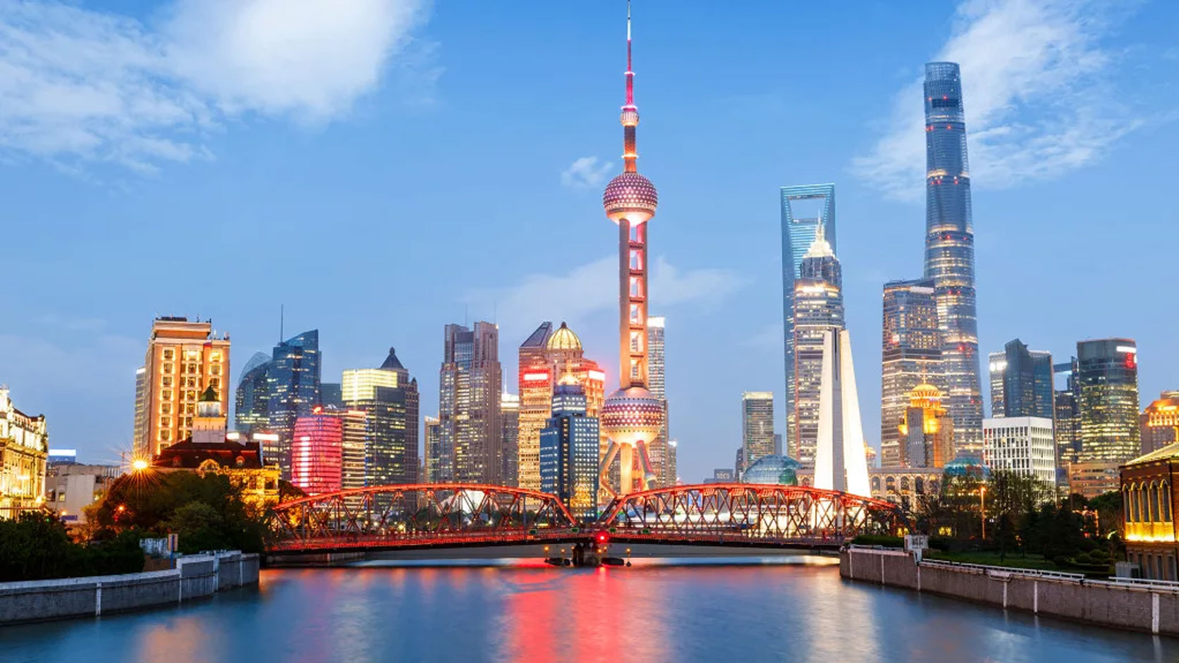 Shanghai contrast
