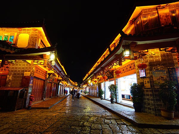 Kunming, Dali, Lijiang & Lugu Lake 8-Day Small Group Tour